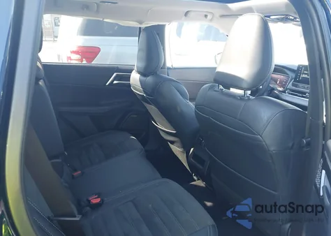 2025 Mitsubishi Outlander Se 2.5 2Wd z USA, uszkodzony, nr VIN JA4J3VA87SZ015679